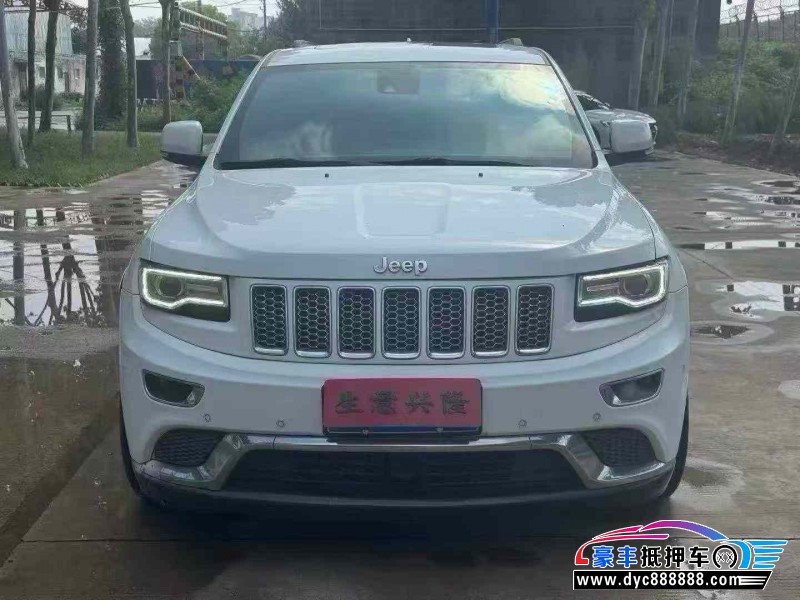 14年Jeep大切诺基轿车抵押车出售