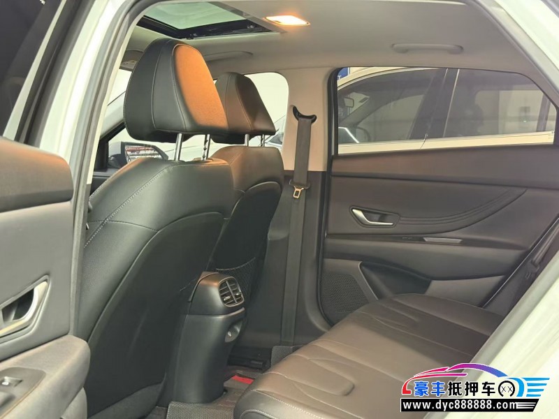 24年现代伊兰特轿车抵押车出售