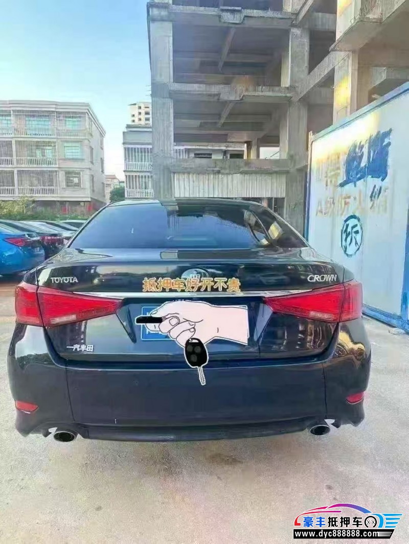 19年丰田皇冠轿车抵押车出售
