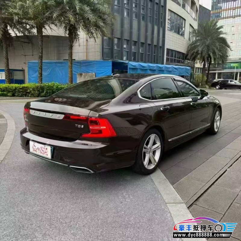 18年沃尔沃S90轿车抵押车出售