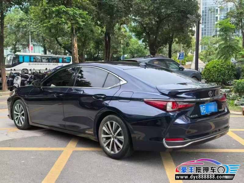 21年雷克萨斯ES轿车抵押车出售