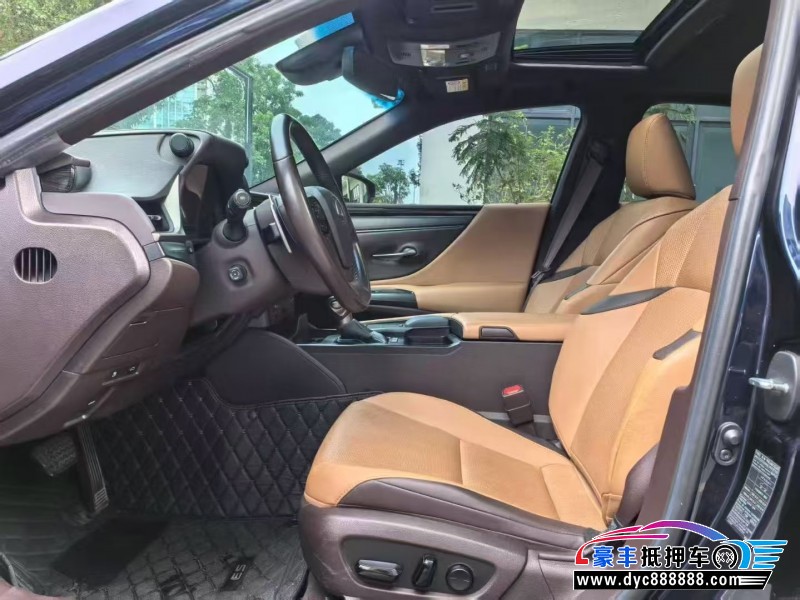 21年雷克萨斯ES轿车抵押车出售