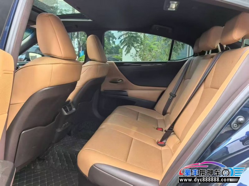 21年雷克萨斯ES轿车抵押车出售