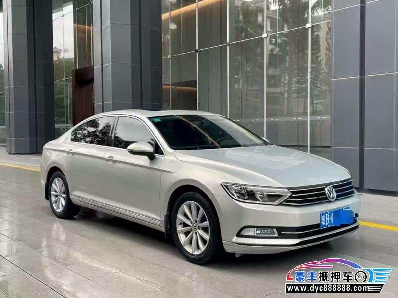 19年大众迈腾轿车抵押车出售