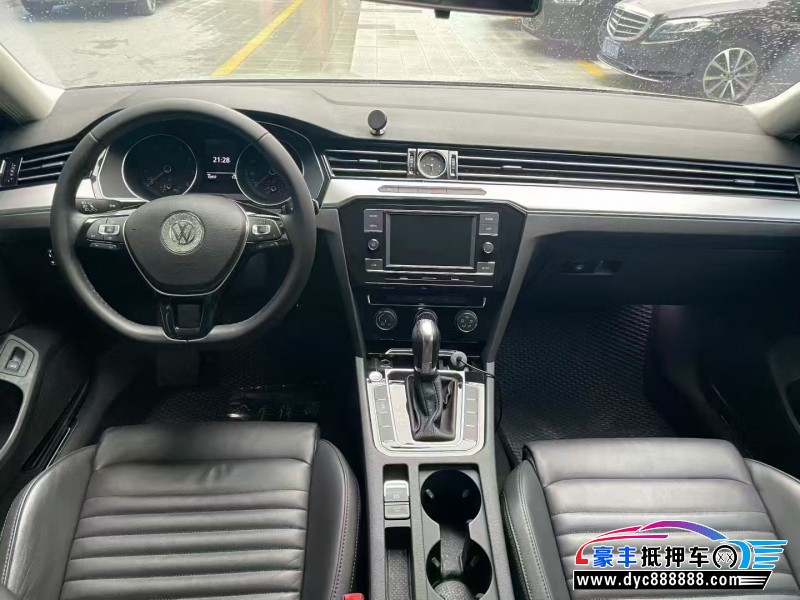 19年大众迈腾轿车抵押车出售