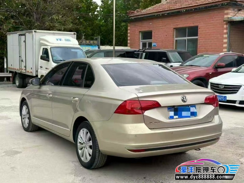 17年大众宝来轿车抵押车出售