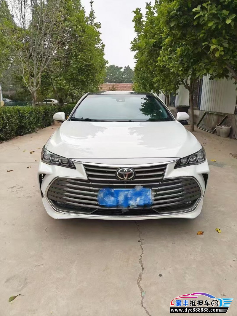 25年丰田亚洲龙轿车抵押车出售