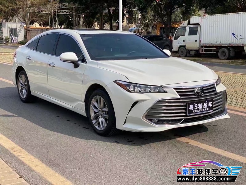 20年丰田亚洲龙轿车抵押车出售