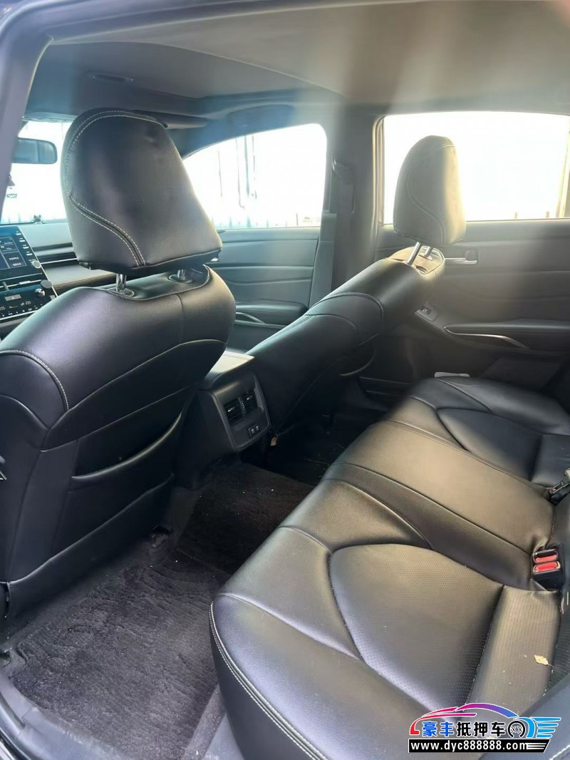 19年丰田亚洲龙轿车抵押车出售