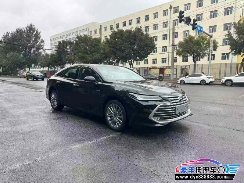 25年丰田亚洲龙轿车抵押车出售