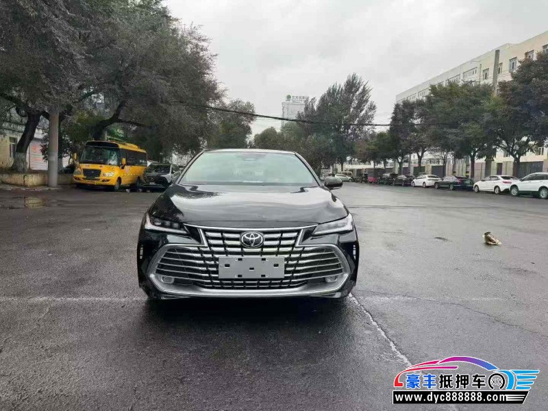 25年丰田亚洲龙轿车抵押车出售