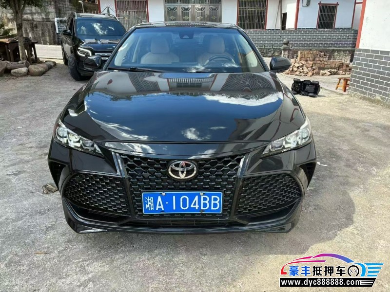 20年丰田亚洲龙轿车抵押车出售