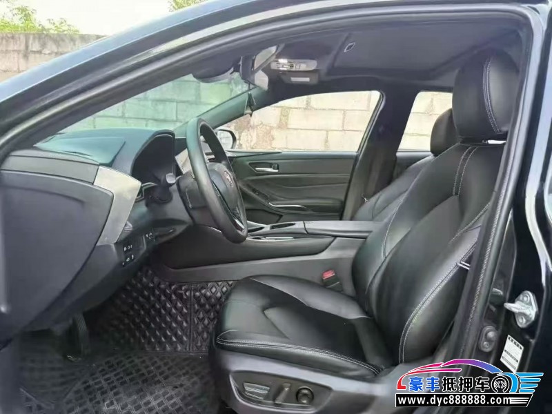 25年丰田亚洲龙轿车抵押车出售