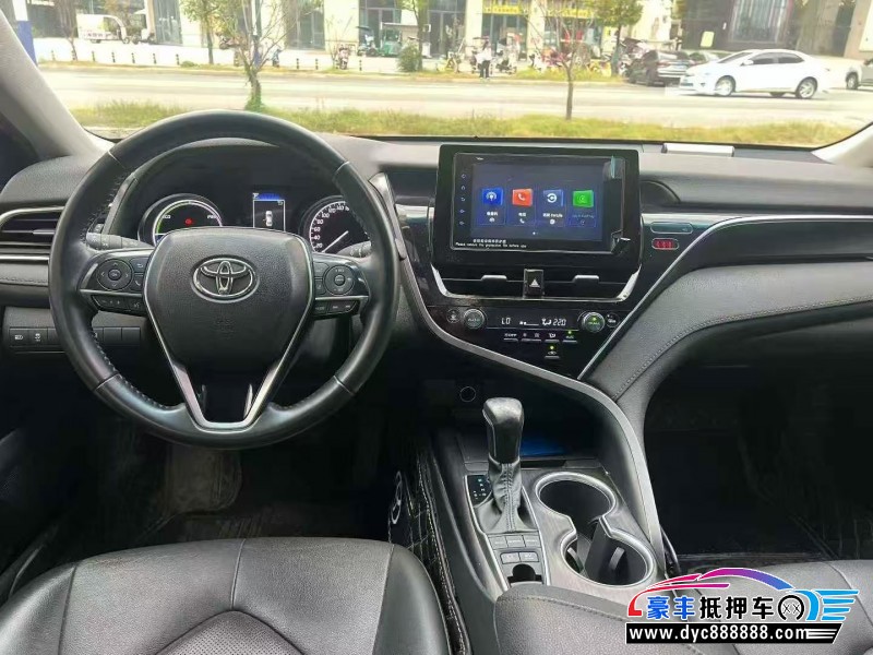 22年丰田凯美瑞轿车抵押车出售