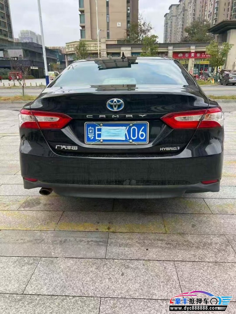 22年丰田凯美瑞轿车抵押车出售