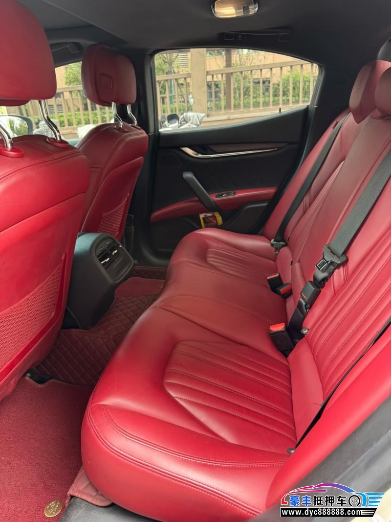 19年玛莎拉蒂Ghibli轿车抵押车出售