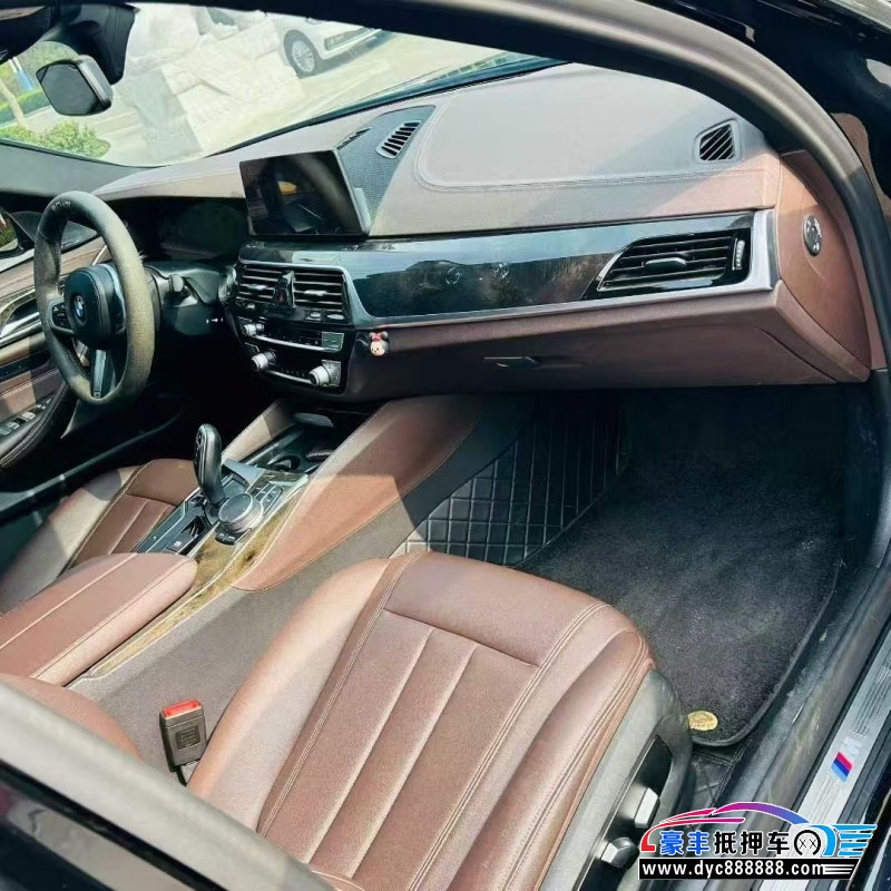 20年宝马5系轿车抵押车出售