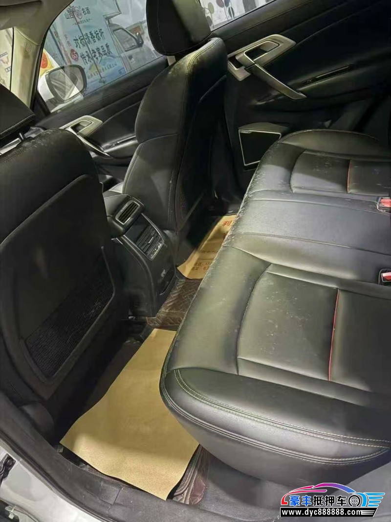 20年吉利博越轿车抵押车出售