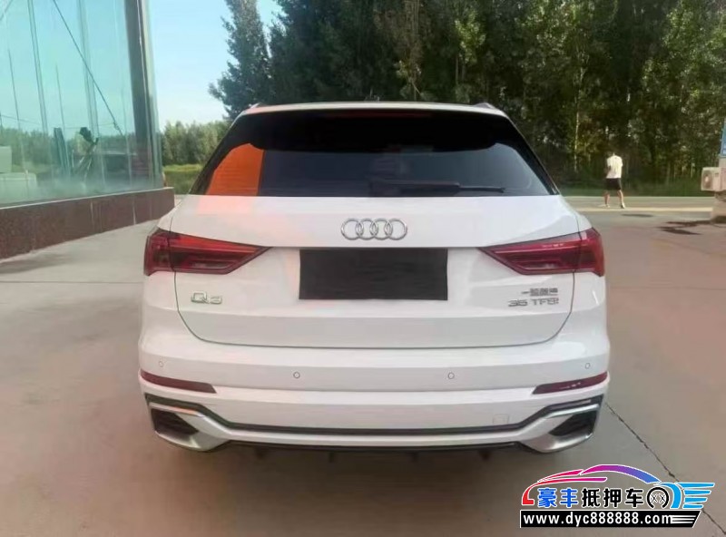 24年奥迪Q3轿车抵押车出售