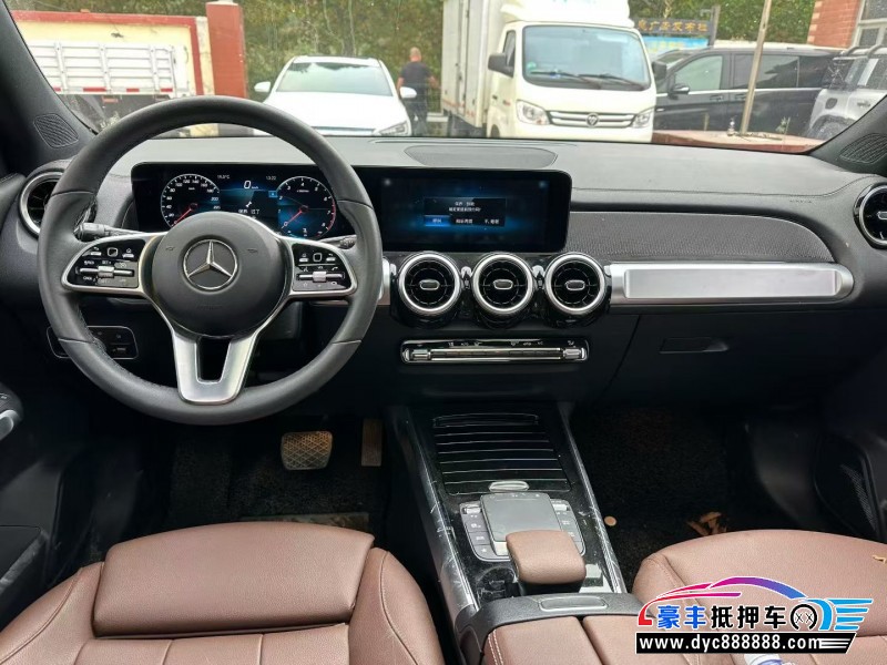 22年奔驰GLB轿车抵押车出售