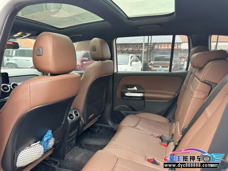 22年奔驰GLB轿车抵押车出售