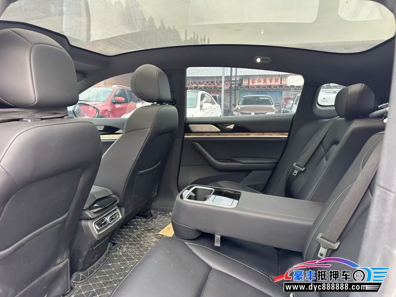 23年哪吒S轿车抵押车出售