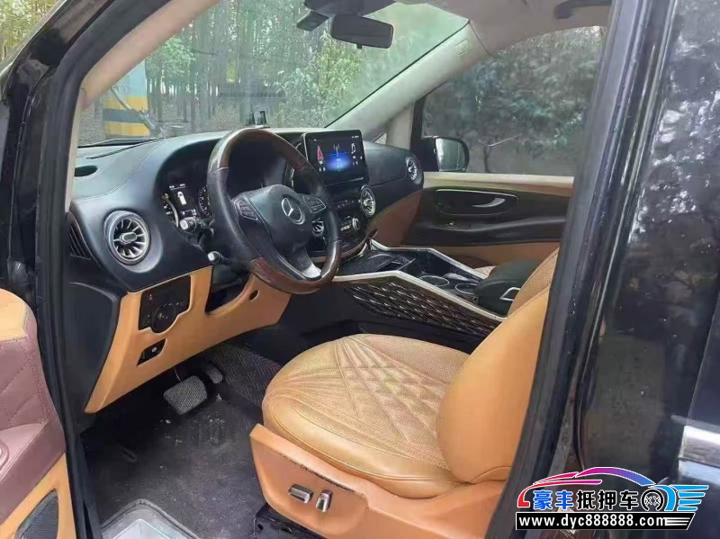 20年奔驰威霆轿车抵押车出售