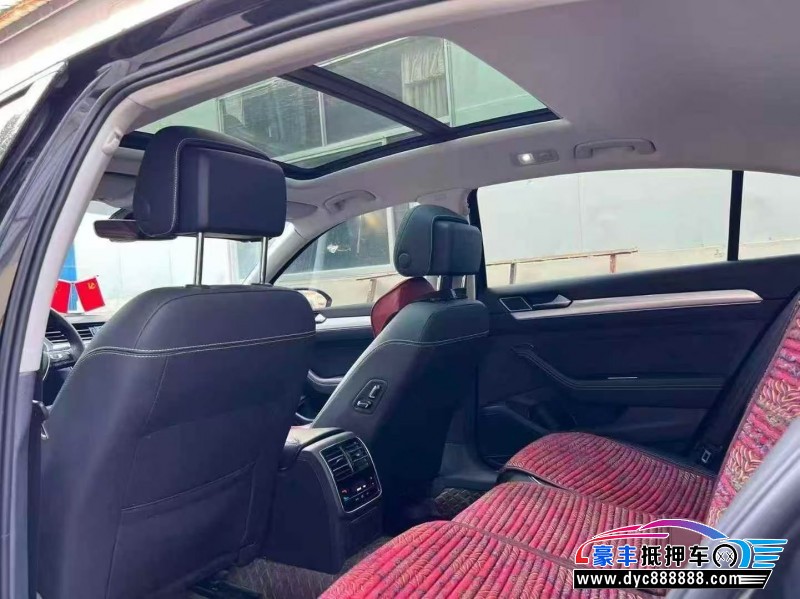 21年大众迈腾轿车抵押车出售