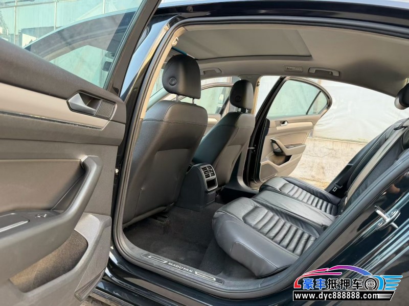 18年大众迈腾轿车抵押车出售