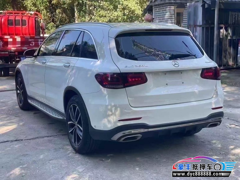 20年奔驰GLC轿车抵押车出售