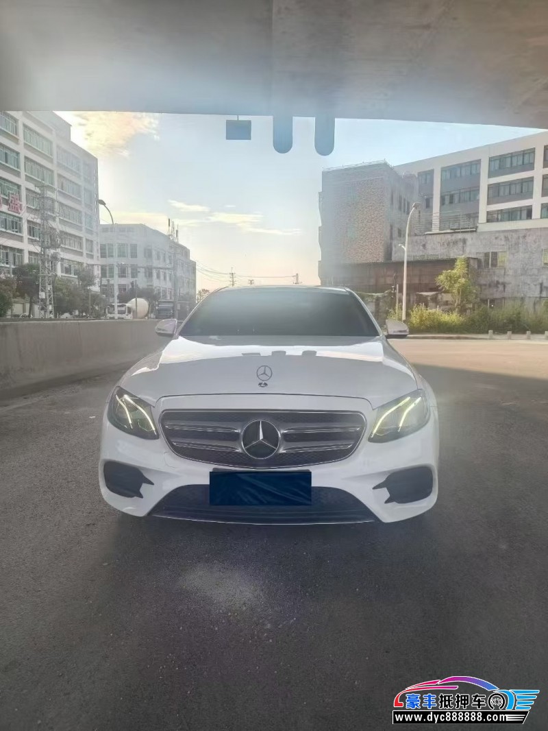 16年奔驰E轿车抵押车出售