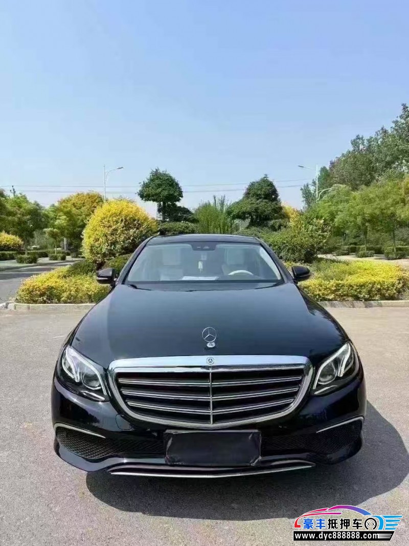 17年奔驰E轿车抵押车出售