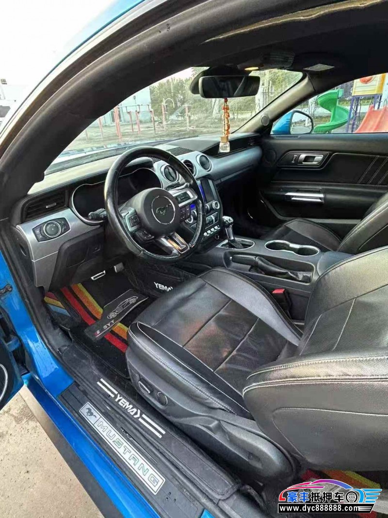 19年福特野马轿车抵押车出售