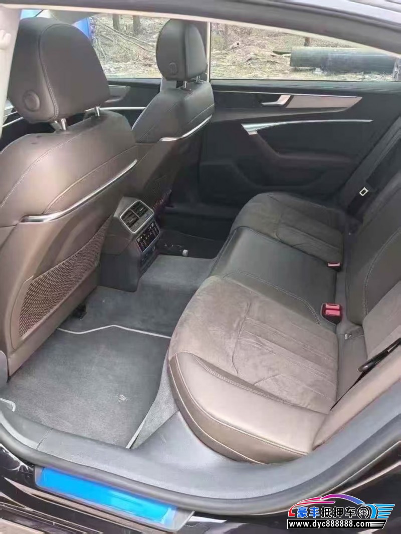 23年奥迪A7轿车抵押车出售