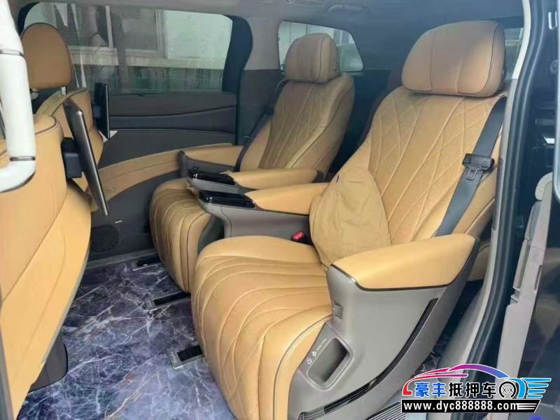 23年腾势D9轿车抵押车出售