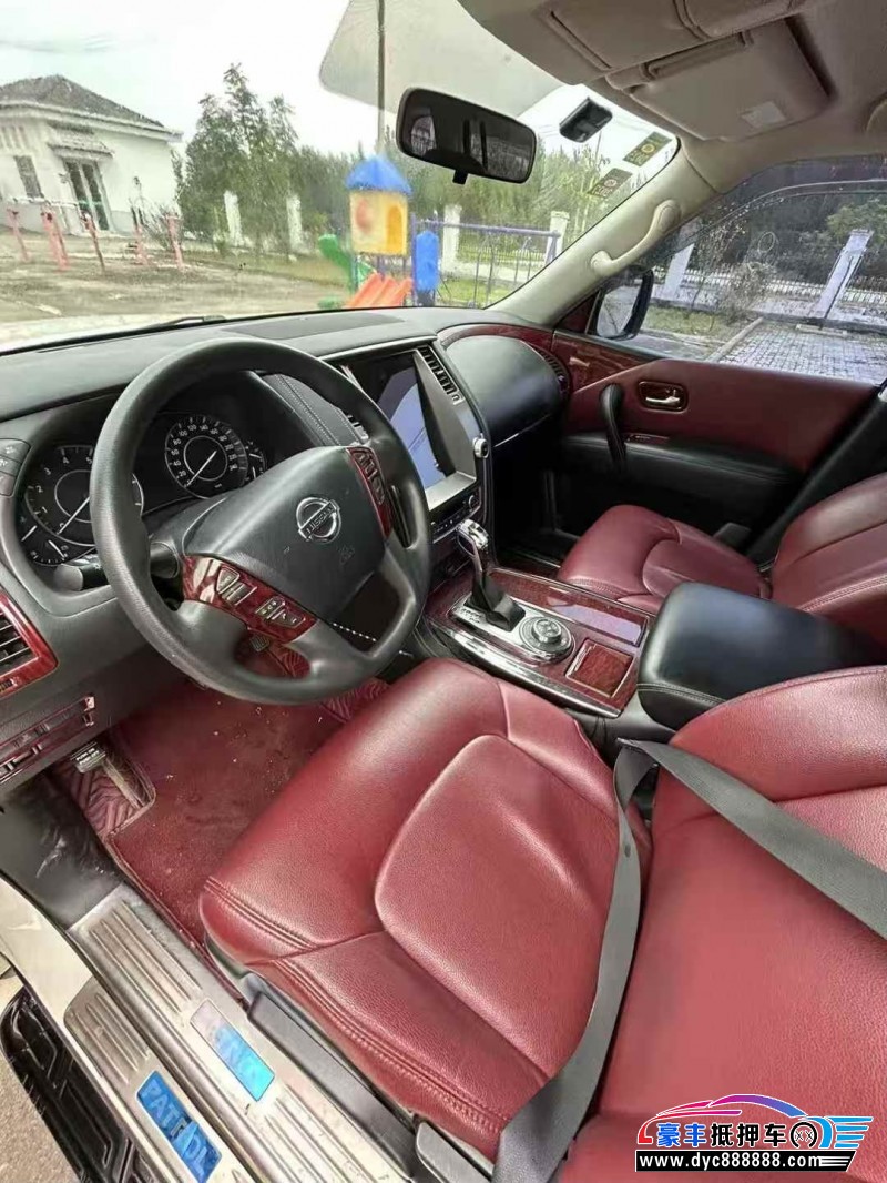 19年日产途乐轿车抵押车出售