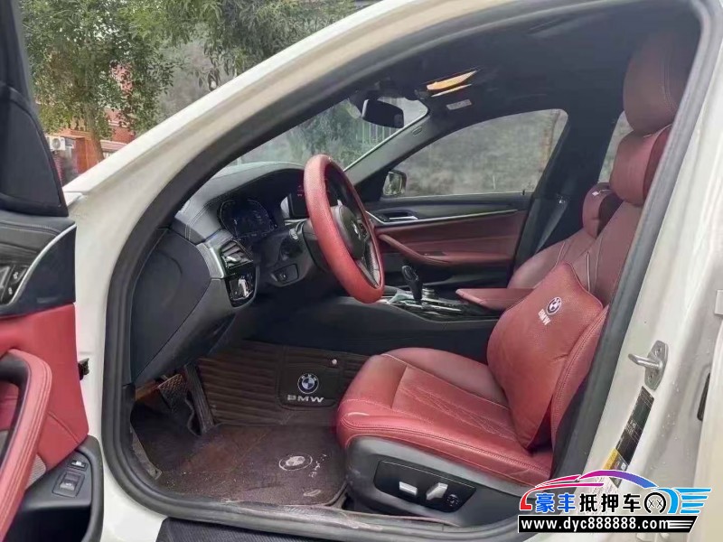 21年宝马5系轿车抵押车出售