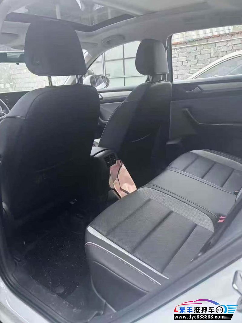 25年大众探歌轿车抵押车出售