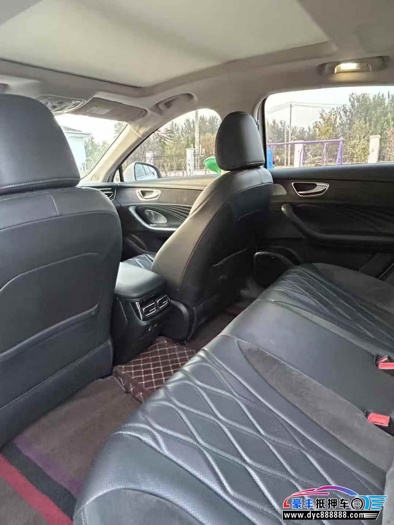 24年荣威D7轿车抵押车出售