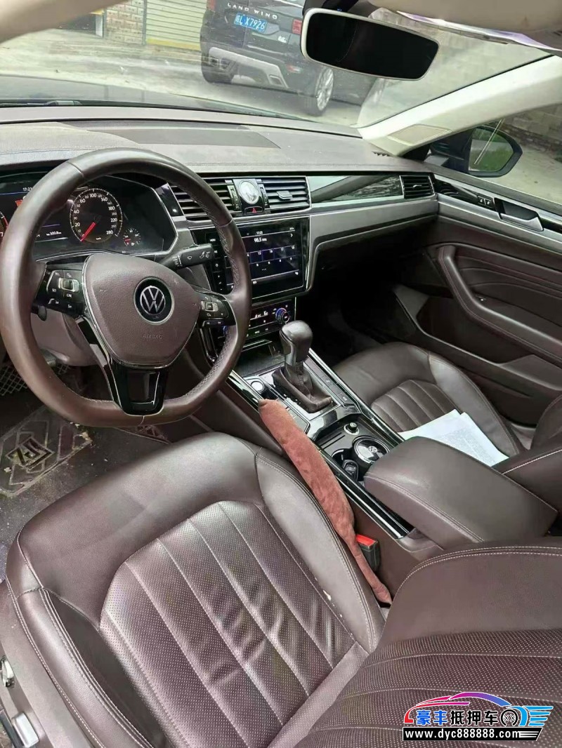 21年大众辉昂轿车抵押车出售