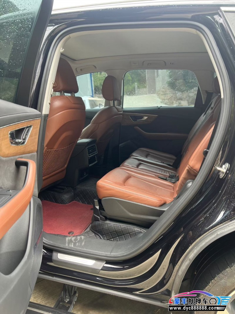 21年奥迪Q7轿车抵押车出售