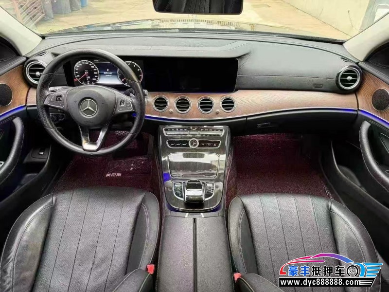 17年奔驰E轿车抵押车出售