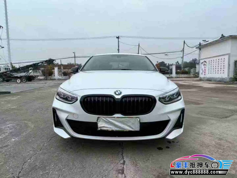 22年宝马1系轿车抵押车出售