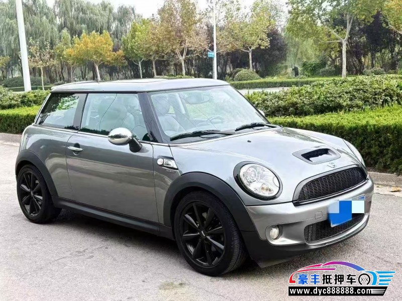 10年宝马MINISUV抵押车出售