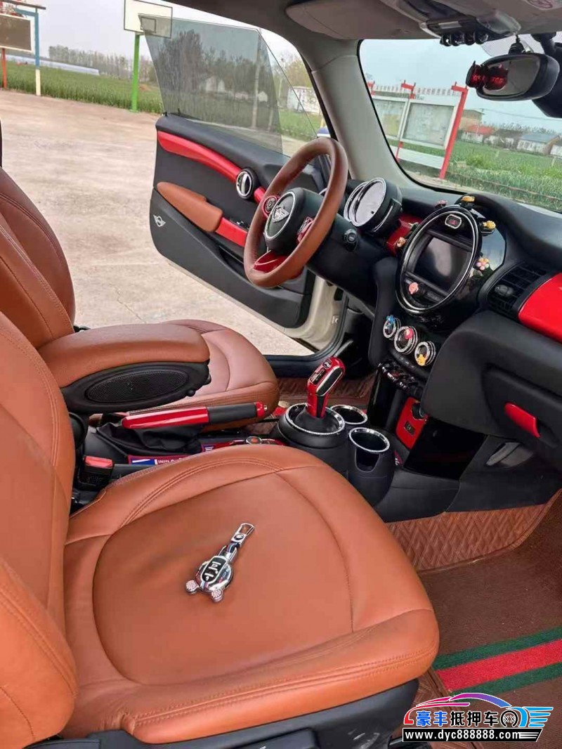 20年宝马MINI轿车抵押车出售