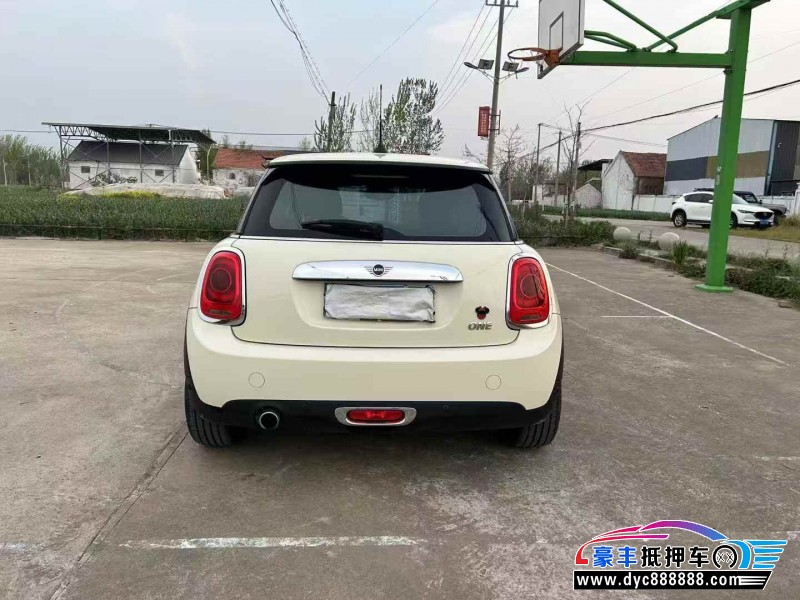 20年宝马MINI轿车抵押车出售