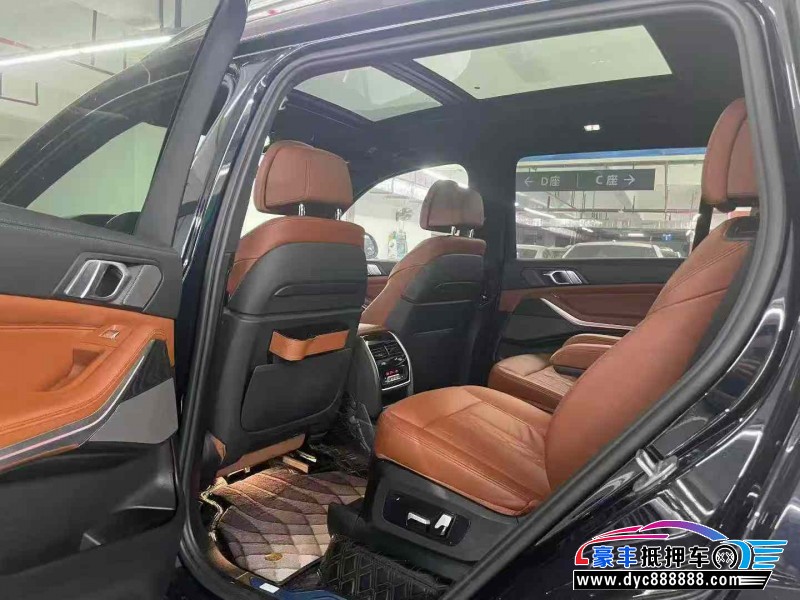 21年宝马X7轿车抵押车出售