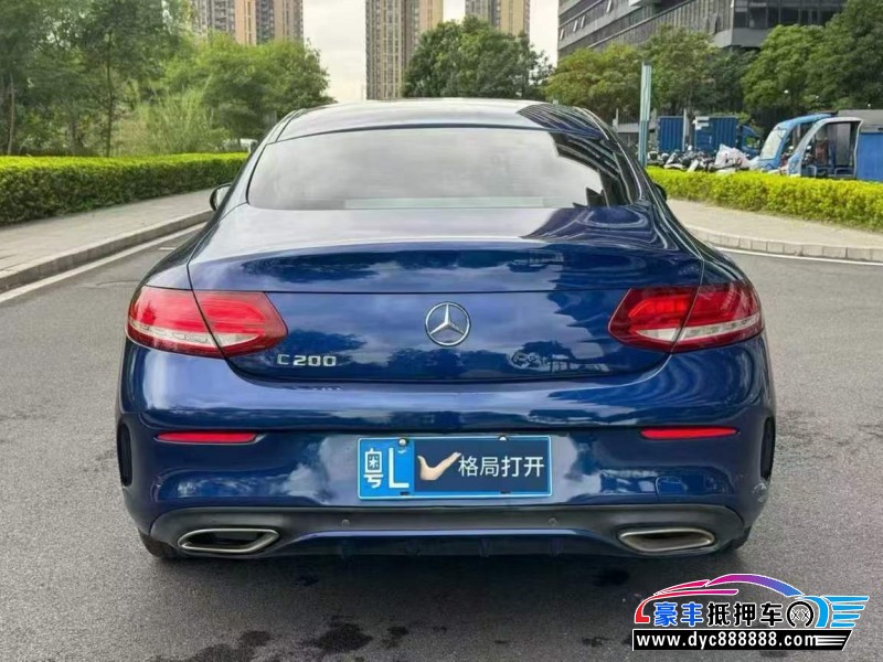 17年奔驰C轿车抵押车出售