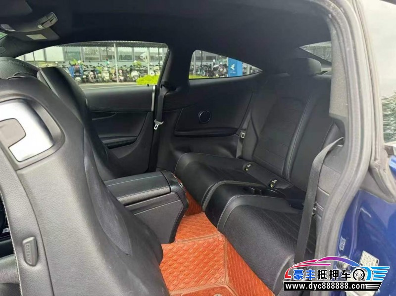 17年奔驰C轿车抵押车出售