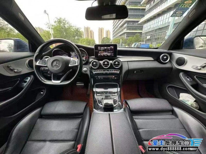 17年奔驰C轿车抵押车出售